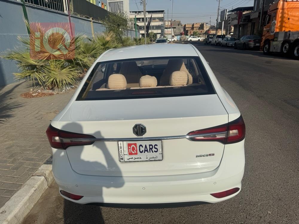 MG 5